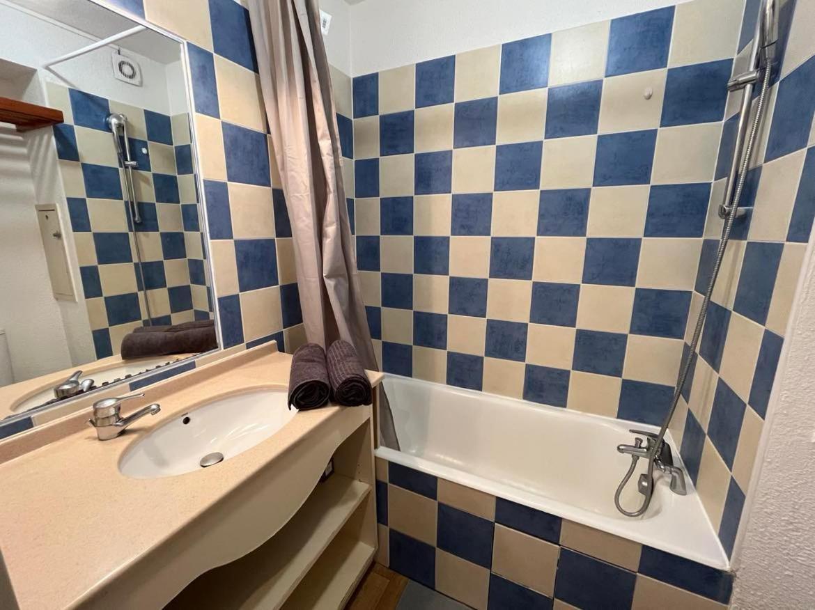 Port De Hyeres Studio 2 A 4 Personnes Avec Parking 外观 照片